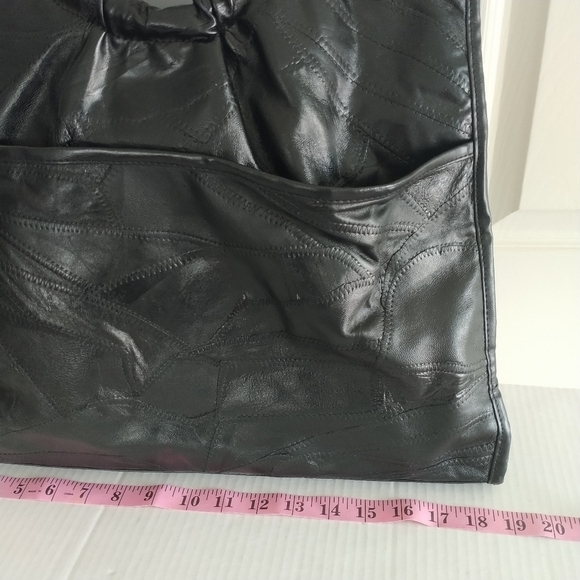 Navarre Leather Co. Oversized Black Leather Tote - Picture 11 of 12